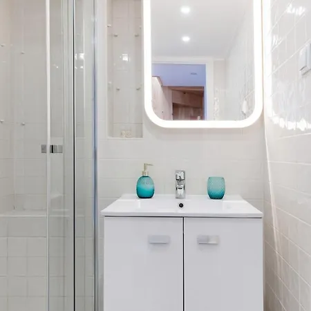 Center Vi Apartament